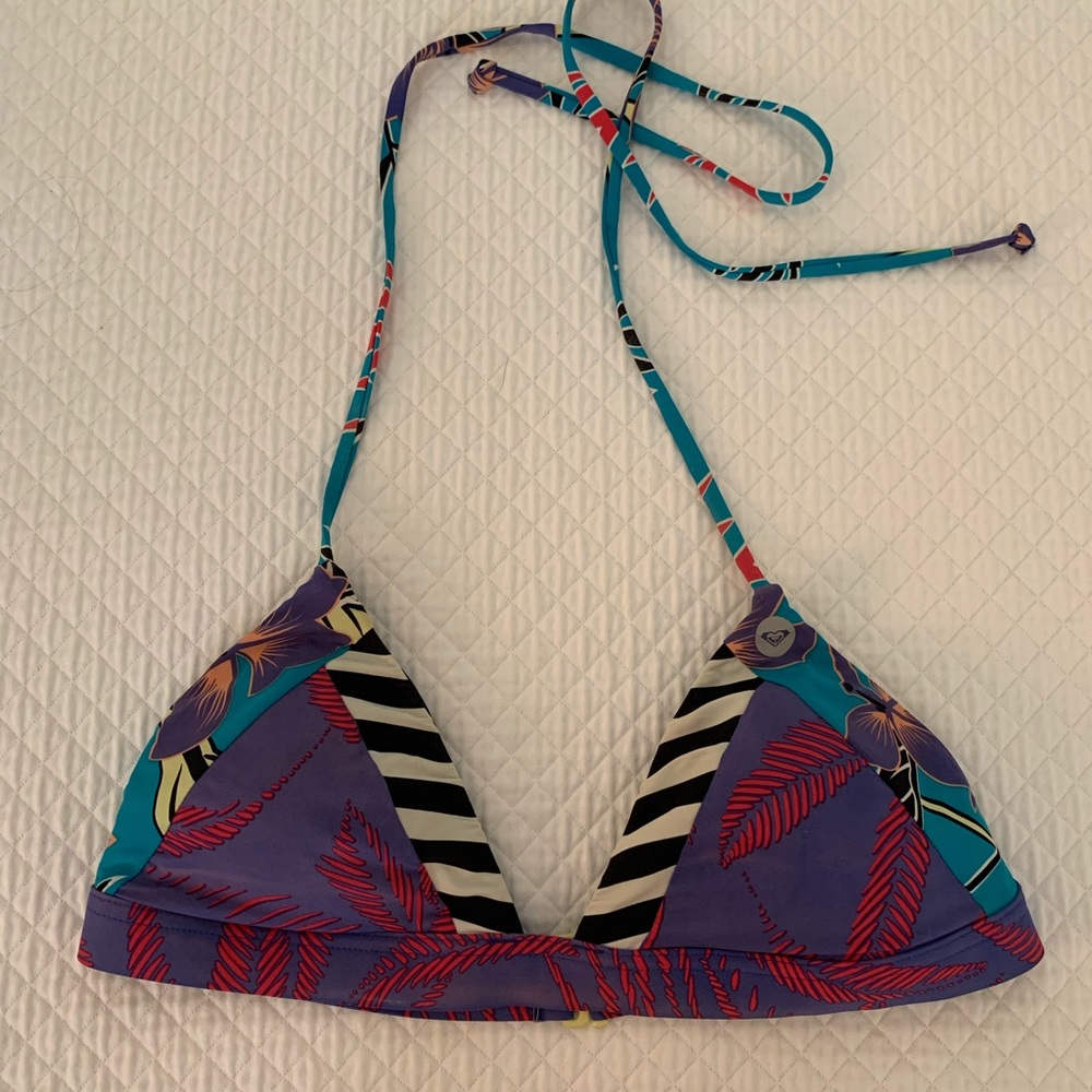 Roxy bikini top!